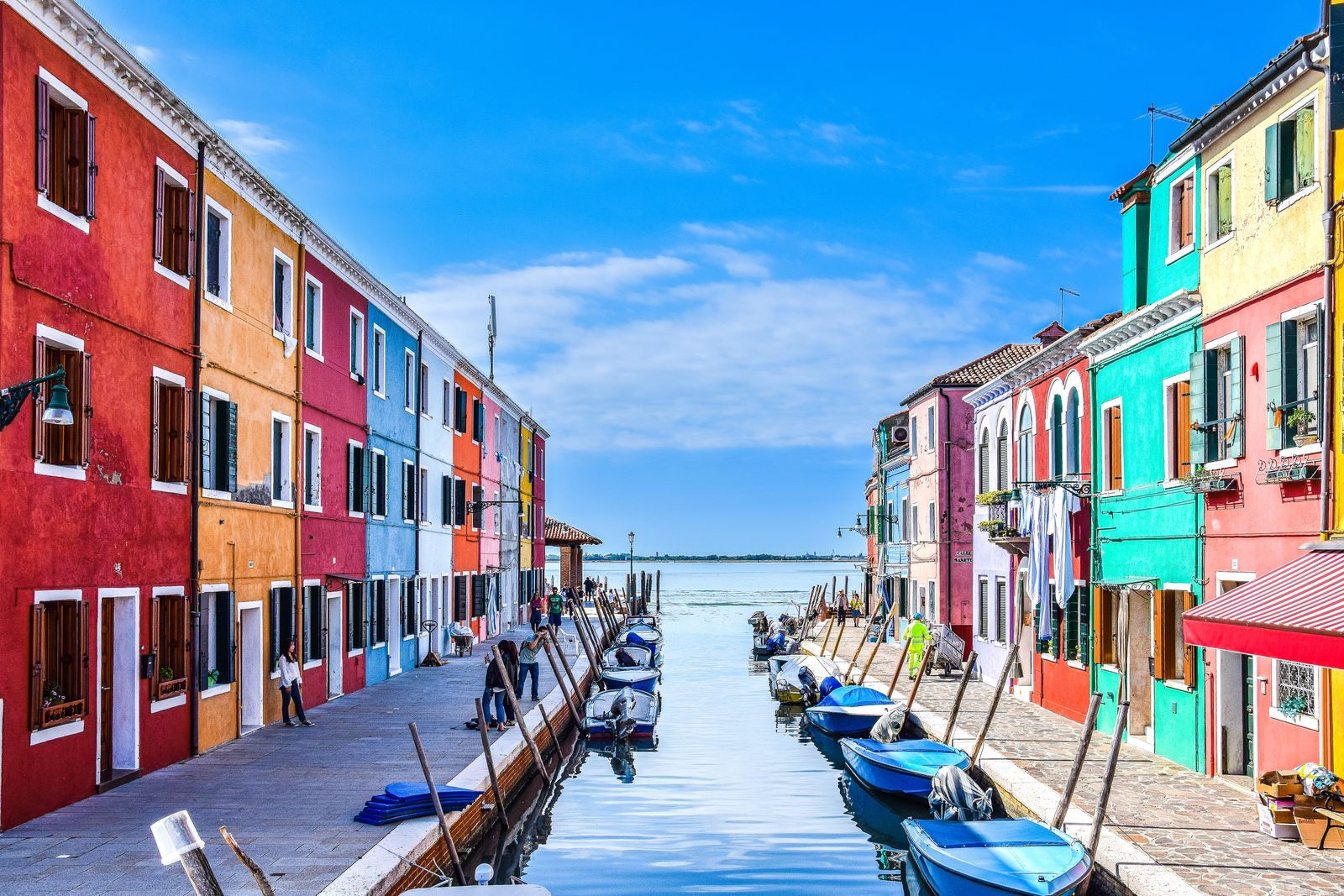 Burano canal houses